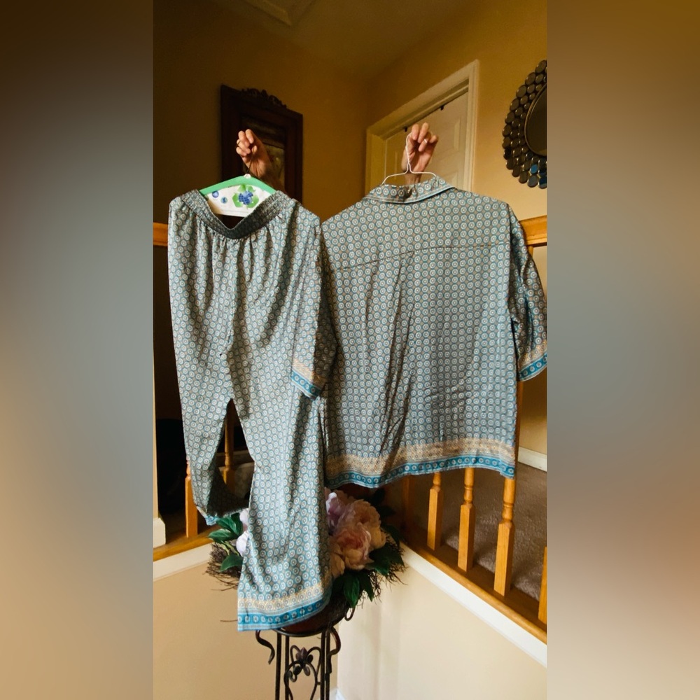 Max Studio Blue And Tan Patterned Set - image 2